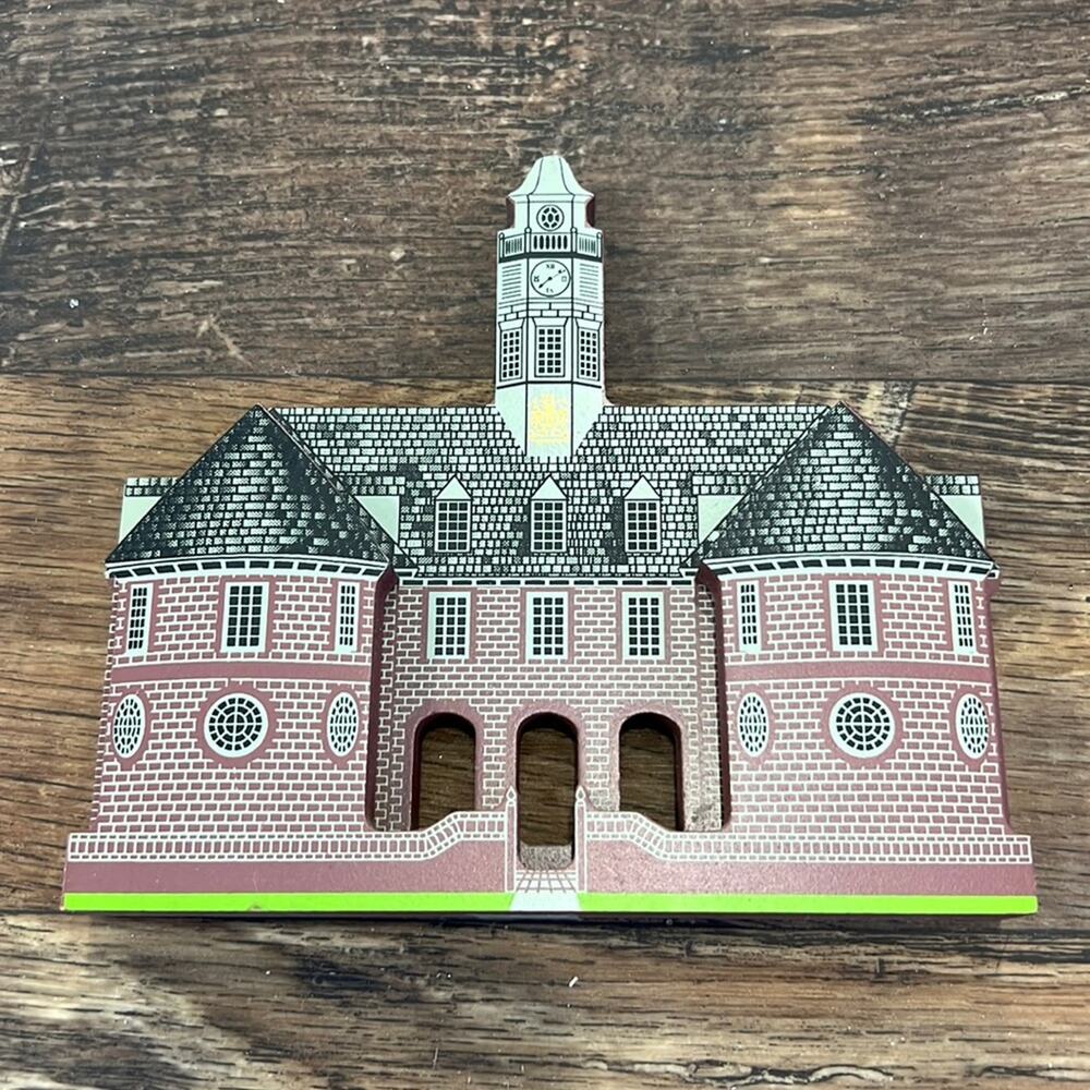 Vintage Capitol Williamsburg Virginia Wood House 1995 Sheila